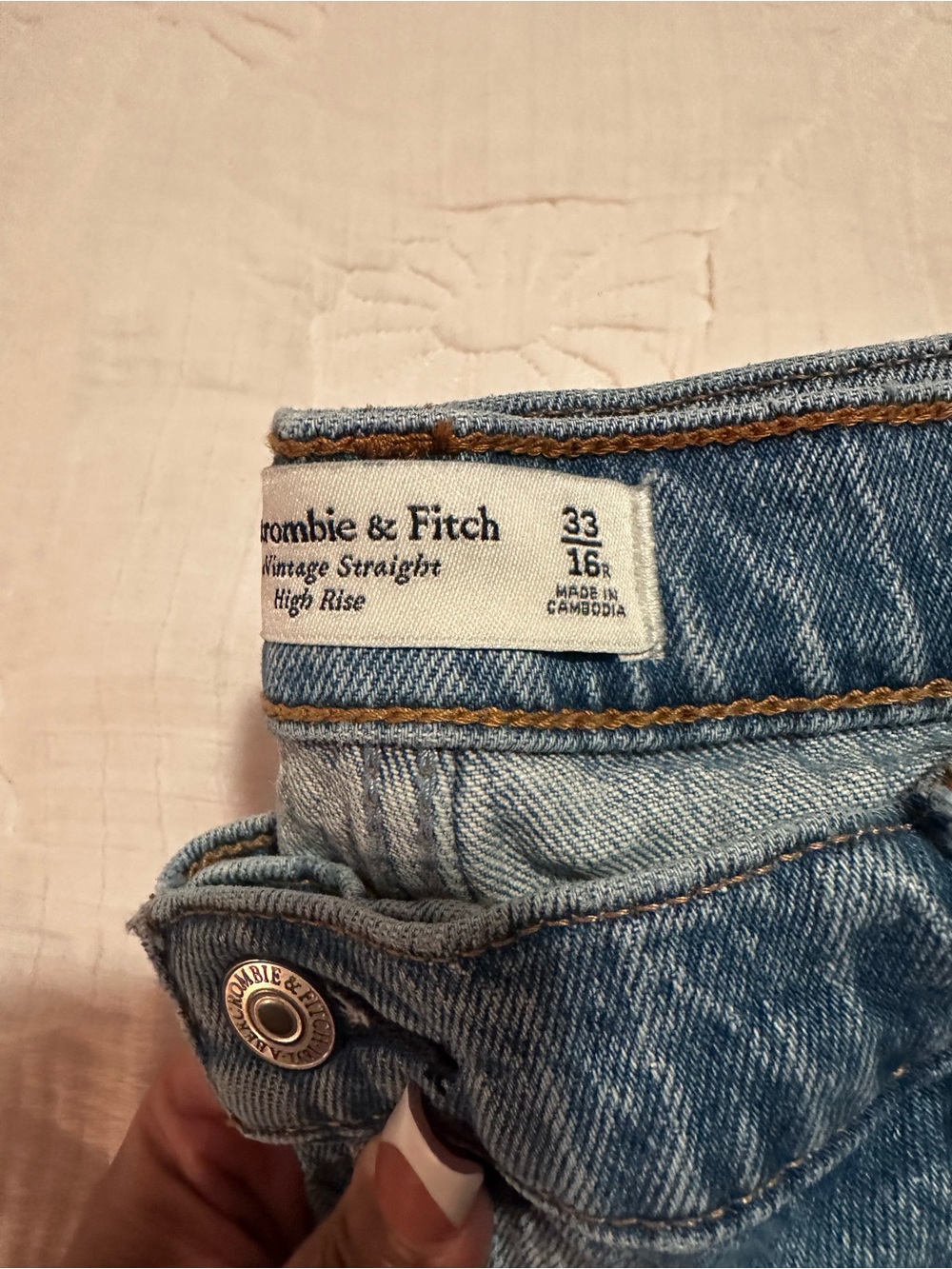 Abercrombie & Fitch Women’s 33 - 16R - The Vintage Straight High Rise Jeans - Picture 4 of 8